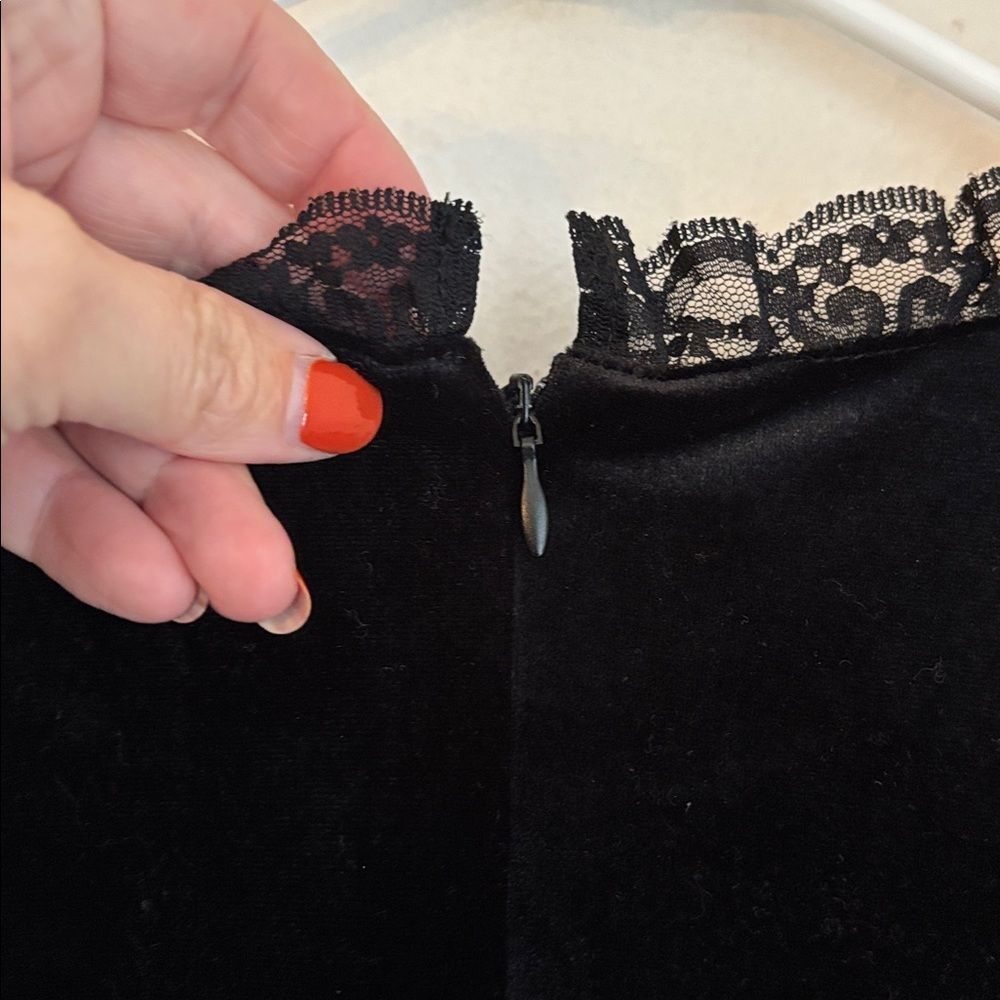 Eloquii Black velvet short sleeve midi Lace Detail whimsigoth Dress size 26 EUC - Picture 9 of 12